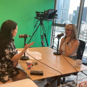 "החופרת" מארחת את אשלי וקסמן בקשי "החופרת" מארחת את אשלי וקסמן בקשי