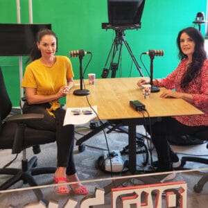 "החופרת" מארחת את דפנה דקל