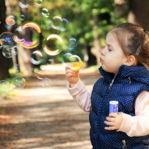 על הורות מהעיניים של העיצוב האנושי