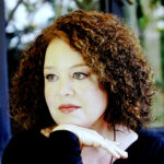יושבת בסן פרנסיסקו על המים וכותבת ספרים בעברית, עם מאיה ערד | Maya Arad