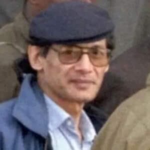 פשע בתשע פרק 7 (עונה 1) – צ'ארלס סובראג' 'רוצח הביקיני'