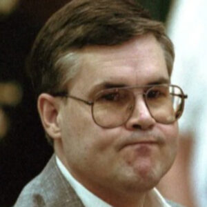 תכירו: תומאס דילון (פרק 1, עונה 5)