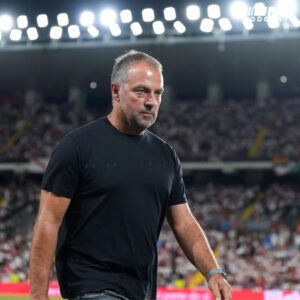 פתיחת העונה של בארסה מעלה סימני שאלה שפליק יצטרך לפתור