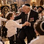 על חגיגת הנצח של שמחת תורה – רשמי חוויית שמחת תורה תשפ על חגיגת הנצח של שמחת תורה – רשמי חוויית שמחת תורה תשפ